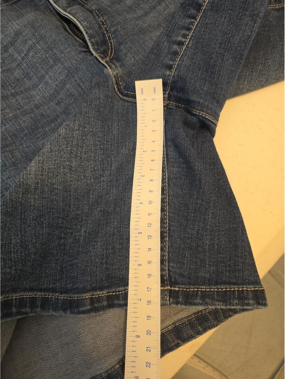 Democracy Classic Blue Denim Shorts, 16 - Picture 9 of 9